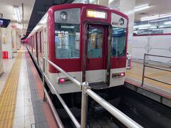 名古屋駅から急行で三重県の四日市へ…

特急との所要時間差は大して変わらないみたいだから節約します(^^)

つか、四日市と名古屋は普通に通勤圏内かな…w