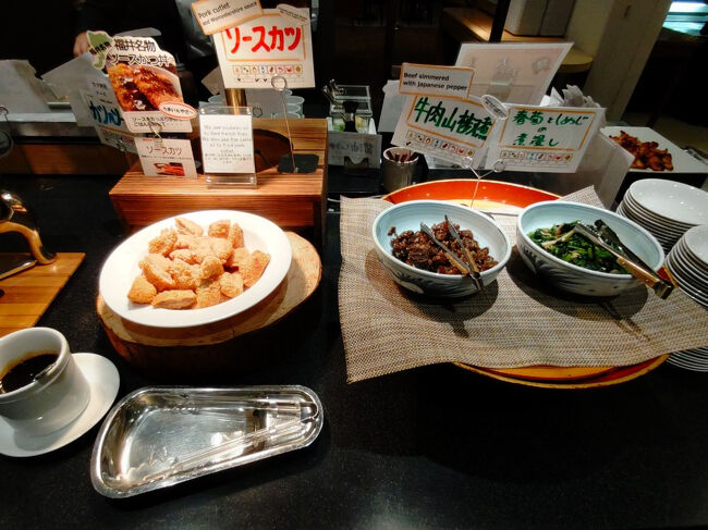 ソースカツ、牛肉山椒煮、春菊としめじの煮浸し。<br /><br />ソースかつ丼は福井名物。