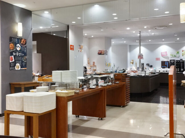 ブッフェ形式です。