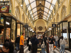 再度トラムに乗って向かったのは、ロイヤルアーケード。
いい雰囲気です。