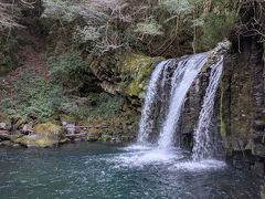 初景滝
ここで階段修了
なので、この滝から下流側はバリアフリーってことで、一気に人が増えました