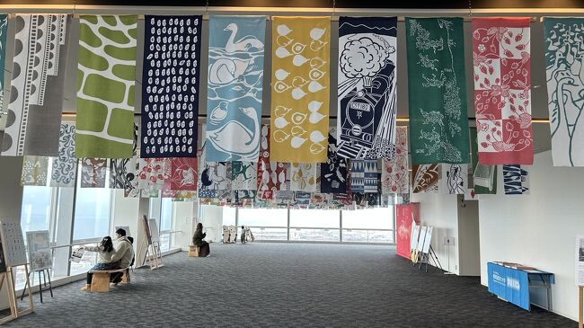 暖簾がはためく「ばかうけ」空間