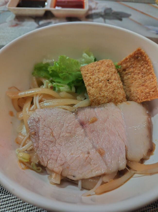 麺料理のカウラウ、出されるもの、全部、食べやすくて、美味しいです