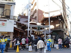 次に小網神社に行きました

平日だったので待ち客は少なめでした