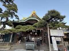 お守り買って、お参りしてきました
扉の彫刻が素敵だった～
次は記念館と一緒にしっかりと周辺を見て回りたい