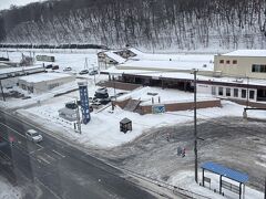 【3日目】
翌朝、朝食前に北浜駅へ行こうと6:39網走駅発の電車に乗る予定が乗り遅れてしまいました。そこで、7:07網走駅発のバス(小清水線)に乗りました。こちらもフリーパス使用。
