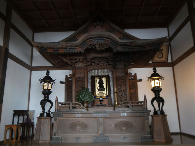 ズームアップ。<br /><br />足が速いことで有名な「韋駄尊天（いだそんてん）」が祀られています。