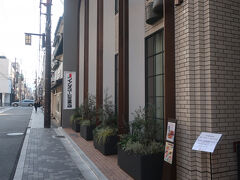 いつもはイノダコーヒー本店に行くのですが、今回は近くの三条店を利用します