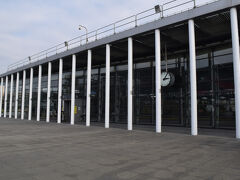 空港からはMRTで桃園駅へ。

チケットは予めklookで購入。
それを窓口で引き換える。
