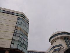 豊田市駅到着後、まずは、「ティーフェイス」に立ち寄りました。