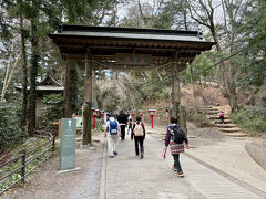 高尾山浄心門