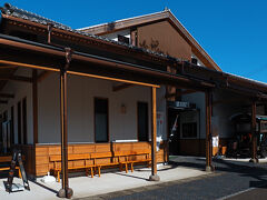 最初に訪れたのは公園に隣接する2017年にオープンした“出水麓歴史館“。

