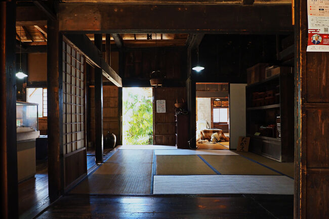 ＜奥納戸＞<br />横に長い奥納戸はなかえのすぐ後ろにある横長の部屋で、左右を広間と次之間に面しているから3方向から入室できた。