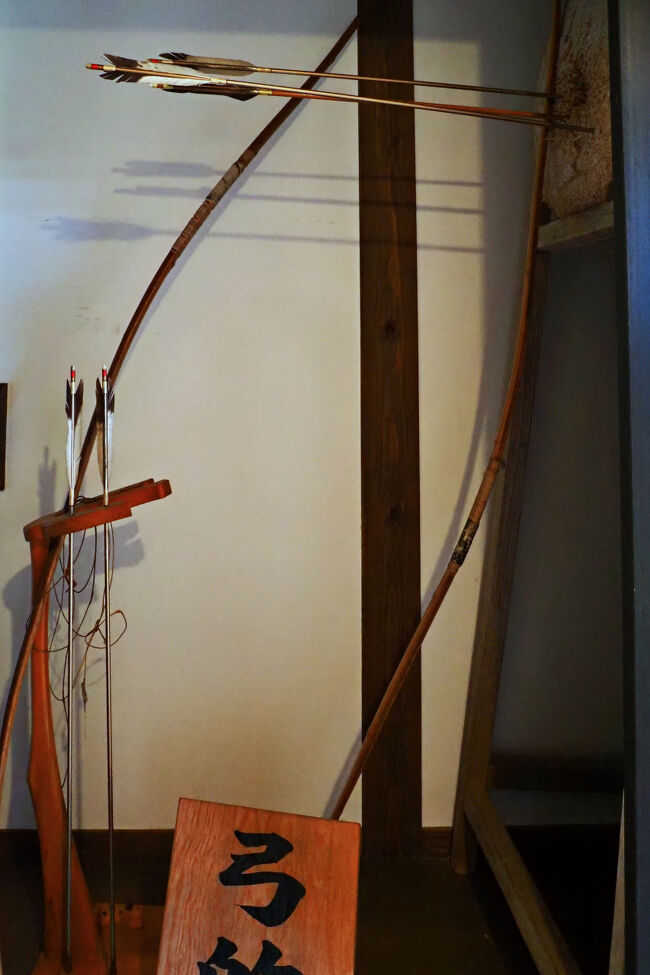 ＜弓的場＞<br />雨天時の弓の練習場所になっている。<br />いつ何時も鍛錬を怠らない薩摩藩男子が背負わされている物を察した。<br />