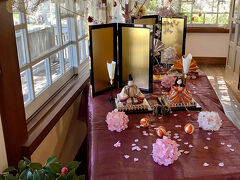 山手公園にある
テニス発祥記念館

ここも装飾されているので寄りました。