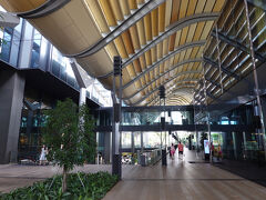 宿泊ホテルの「JW マリオット ホテル シンガポール サウス ビーチ」は、サウス・ビーチという複合商業施設の一画にあります。