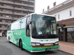 スーパーはぎ号で新山口駅に出ます。一部高速も利用して１時間ちょっとと早い
