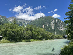 ６回目の上高地！
前に来たのは２０２１年だから３年ぶり！

２０２１年６月　上高地の絶景とビールと♪気分最高～な女子旅♪vol.1～「五千尺キッチン」でランチ～河童橋～「五千尺ホテル上高地」～
https://4travel.jp/travelogue/11695279
https://4travel.jp/travelogue/11697283
https://4travel.jp/travelogue/11697500