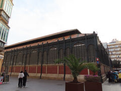 アタラサナス中央市場
