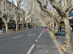 泥のように眠って清々しい朝を迎える。新華路からおはようございます。