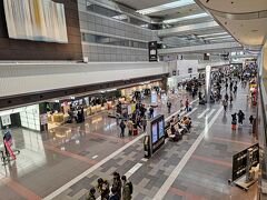 福岡へはJALで行くのでT1からスタート。