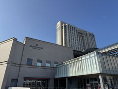 品川駅からレインボーバスに乗り、グランドニッコー東京・台場に着きました