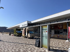 東北道で栃木県に入って最初のSA、佐野サービスエリア (下り)で1回目の休憩。
