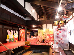 誘われて足を一歩踏み入れば「城下町中津のひなまつり」でした！

ご城下に残る江戸時代の５つの屋敷にお雛様の展示を行うようで、雛がいざなうお屋敷めぐりだそうです。

＊詳細は南部まちなみ交流館のクチコミでお願いします