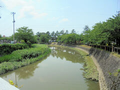 川にさしかかりました。写真は大泉橋からの景色。