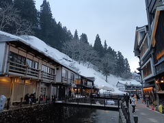 少し雪は残っています