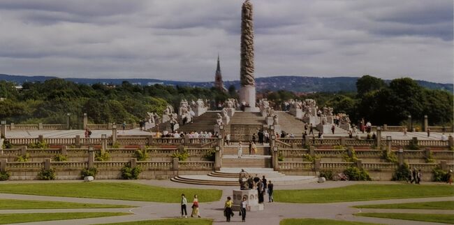 「モノリスの台地」