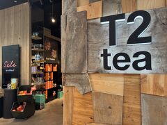 お土産にオーストラリアの有名紅茶メーカー、T2のお茶を購入。セール中でお安く買えました。