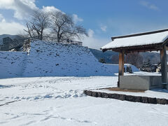 先ずは日本100名城である松代城へ