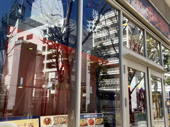 私は大井町駅で降りた記憶がほとんど無くて、でもかろうじてヨーカドーがあったなぁという記憶はありました。
最近、ヨーカドーは撤退する店が多いですが、大井町店はまだ健在でした。
ヨーカドーの脇に大井町ガーデンという複合ビルがあったので、五右衛門でお昼を食べて行くことにしました。