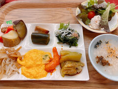 天気いまいちですが、朝風呂と朝ご飯食べていざ出発。