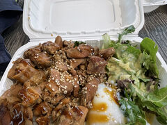 Topped Waikiki 2.0にてランチ(1:00pm)