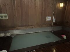 地蔵の湯はお湯の温度も丁度よし。一番好きな源泉です。