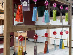 太宰府天満宮授与所・御朱印所前の風鈴棚