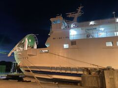 4トラブルをご覧の皆様、大変ご無沙汰しておりますMassaでごんす。
冒頭で申しました通り、わたくし3年間の灼熱島での職務を終え、現在は長崎県のとある島で細々とマンネリDAYSを満喫しております。
沖繩で最後に食べたものは…とんかつ定食でした 笑
まま、そんなこんなで転勤してからは仕事ばかりで今年の1月からスノボや北海道旅行があったりとやっと人生動かせております。


2月6日7:00 福岡行きフェラーリ搭乗

観光でもってる島なのでご存じの方も少なからずおると思いますが、対馬との間のあの焼酎島です。