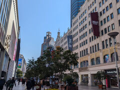 南京東路にきました。
懐かしい。