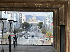 姫路駅ホームからの姫路城