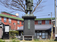 田中吉政公之像