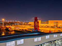 四国ドライブ、0日目です。

大阪南港からこんばんは。

仕事終わりに三重県から愛車のスープラでひた走ってきました。

いつも通り名阪国道はカオスでした。