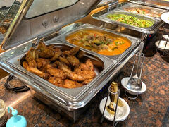 朝食ビュッフェ。
これは、当たりだった。
結構種類があって、美味しくて。
このホテルにして良かったかも。