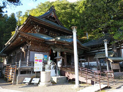 通りがかりに、北向観音に立ち寄りました？
境内には自分含めて4、5人と、清々しい気分で散策できました。
早朝でも洗水に使われる温泉がかけ流されてるか確認しようと思ってましたが、不覚にも忘れてしまいました。