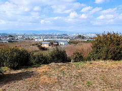 ▲▽西山塚古墳▽▲　13:07
西山塚古墳から南西の眺め
