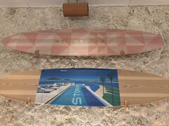 
今回1泊目は『STORYLINE 瀬長島』さん！
瀬長島にあり、ウミカジテラスもすぐに行けるオシャレホテルさん…！
マイアミを意識されているみたいで、内装はとてもアメリカンリゾート！