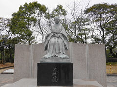 中には迫力ある天璋院篤姫像。

13代将軍徳川家定の正室として、幕末の江戸城大奥を取り仕切った、毅然とした武士の娘のお姿です。