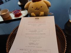 朝食付きプランにしたので、朝ごはん。
