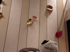 ぶらぶらしてたらホテルまで歩けてしまった。